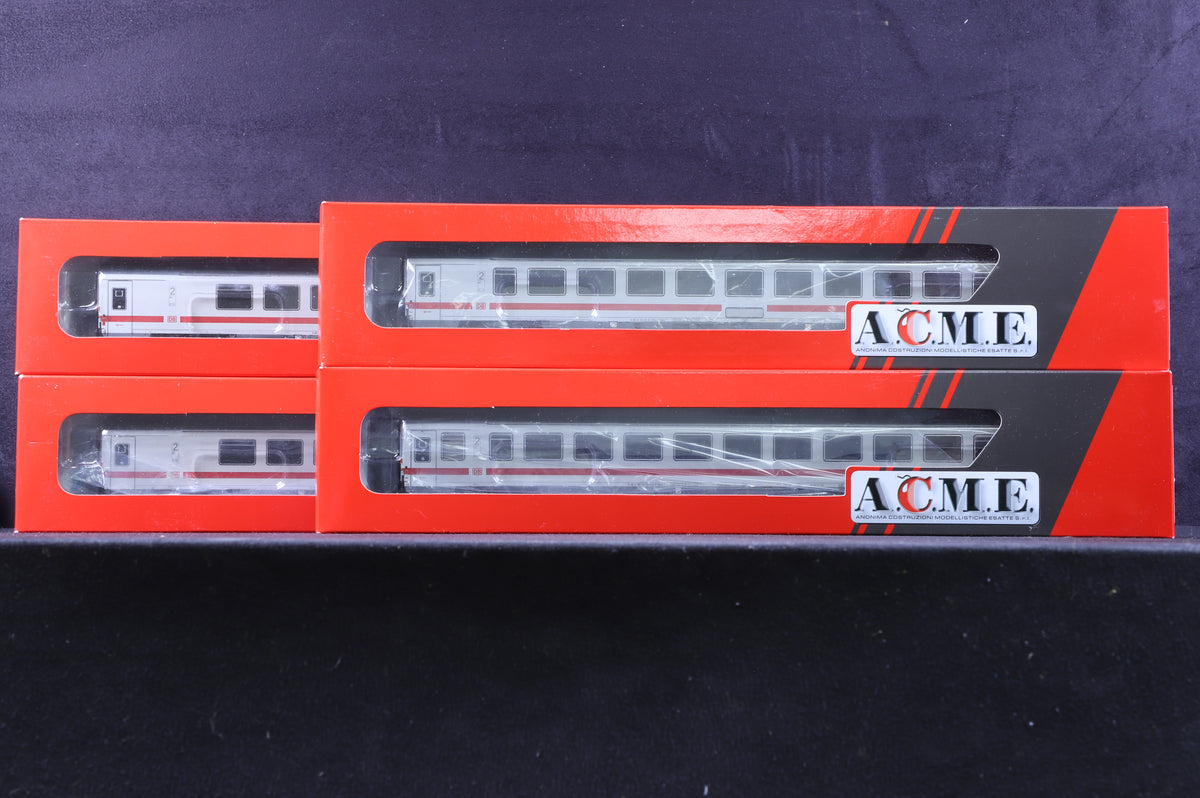 ACME HO Rake Of 4 DB Coaches Inc. 52340, 52341, 52314 &amp; 52315