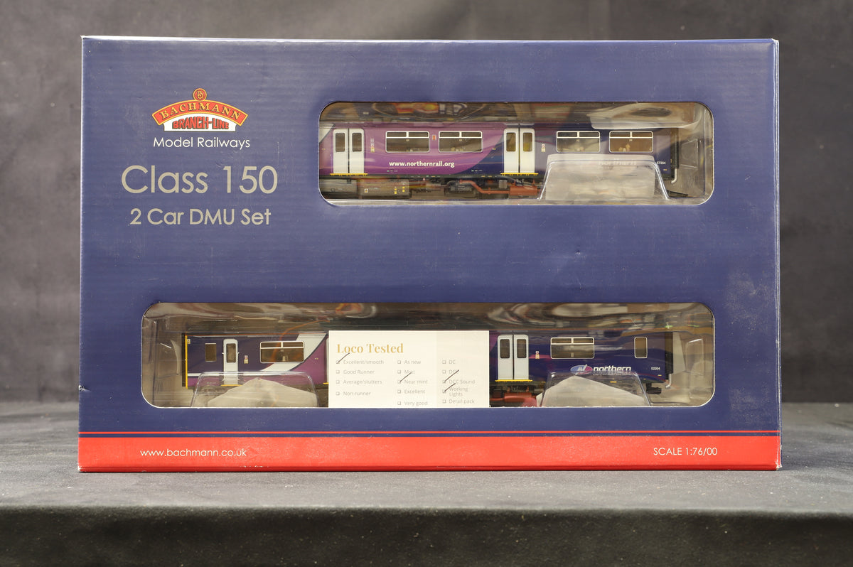 Bachmann OO 32-938 Class 150/2 DMU &#39;150204&#39; Northern Rail, DCC Sound