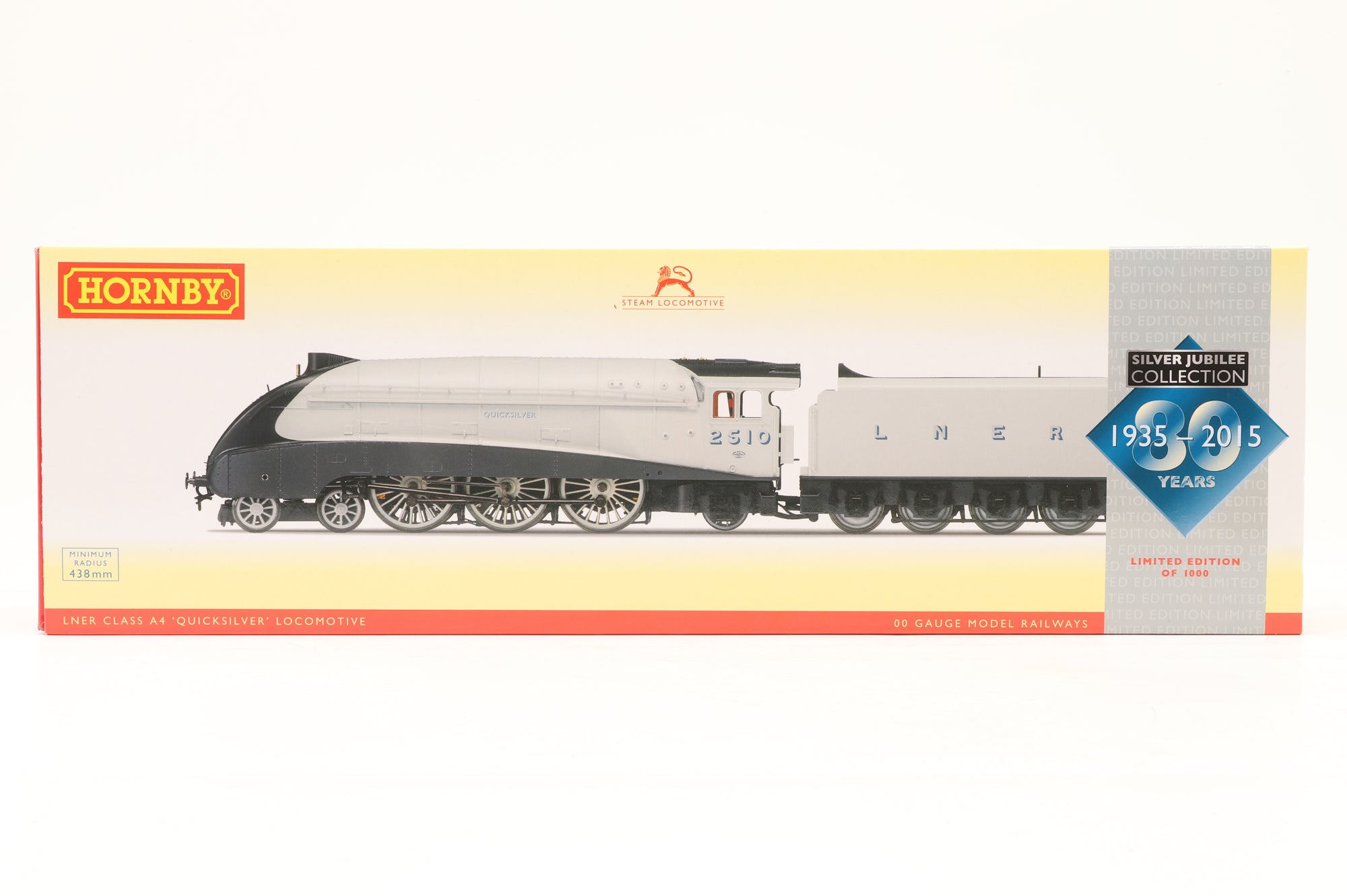 Hornby OO R3337 Silver Jubilee A4 Assortment