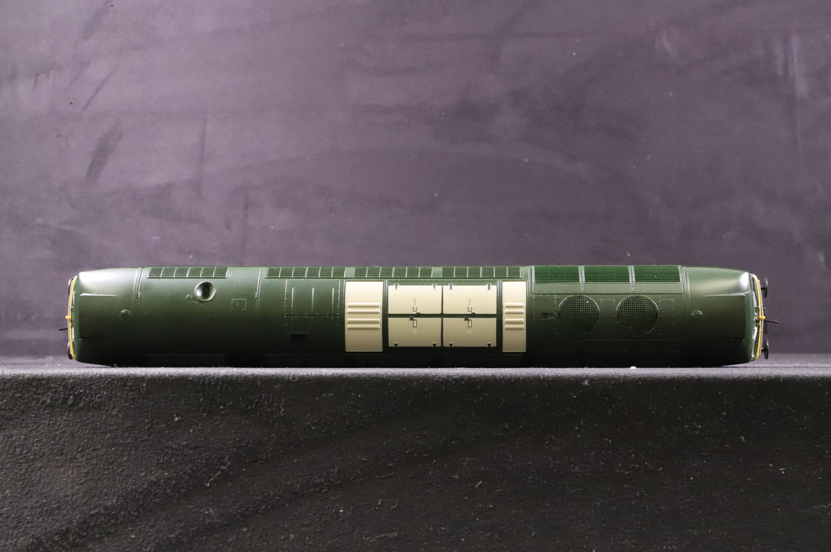 Bachmann OO 32-801DS Class 47 D1746 in BR Green - DCC Sound