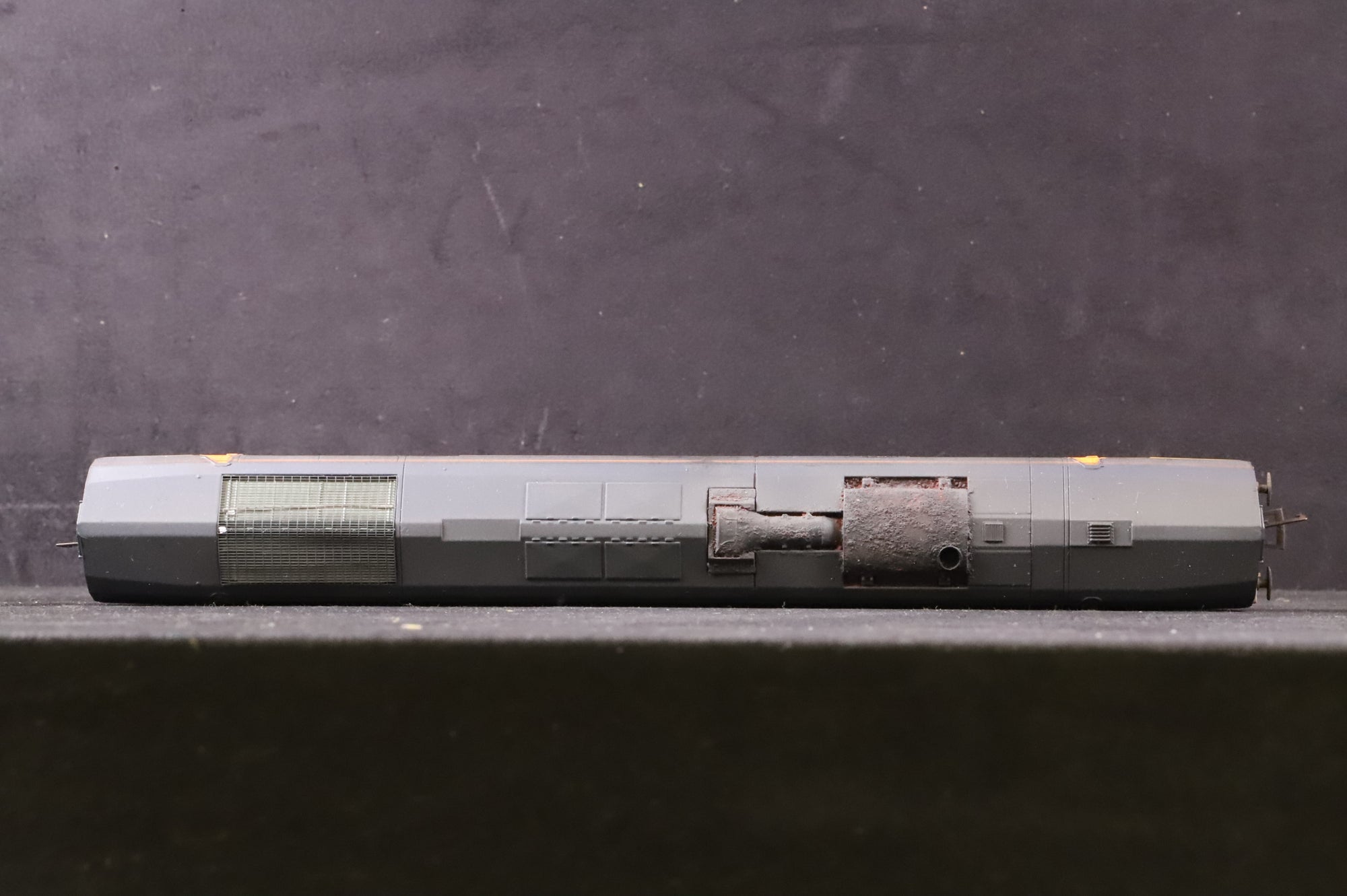 WORKSHOP Bachmann OO 32-727 Class 66 66701 in GBRF Livery - Heavily Weathered