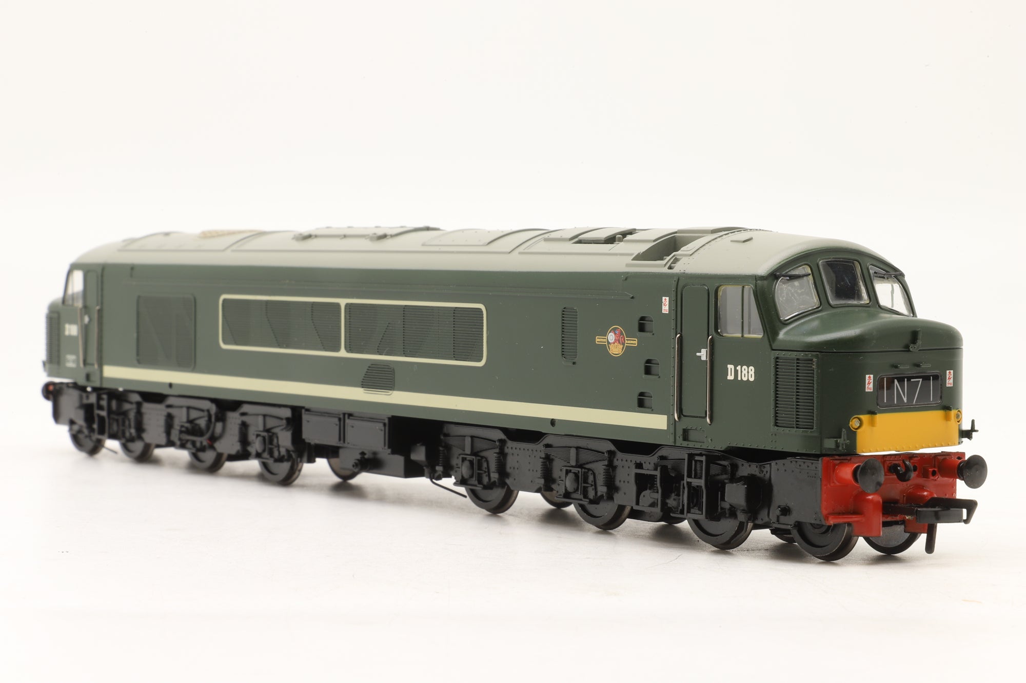 Bachmann OO 32-702DC Class 46 D188 in BR Green w/ SYPs