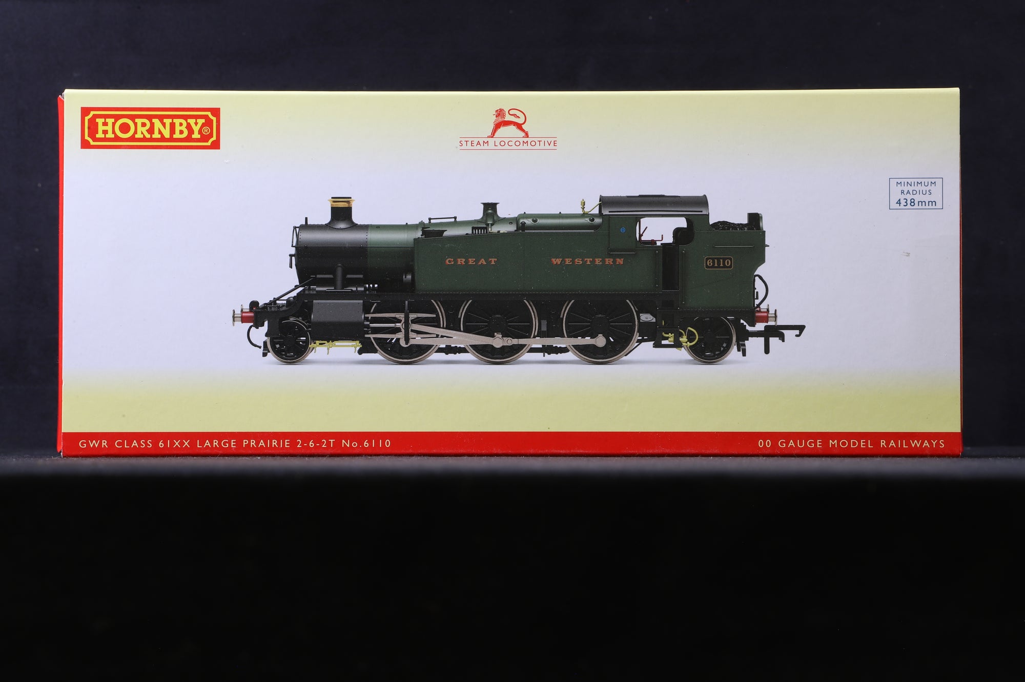 Hornby OO R3721 Class 61XX 'Large Prairie' 6110 in GWR Green