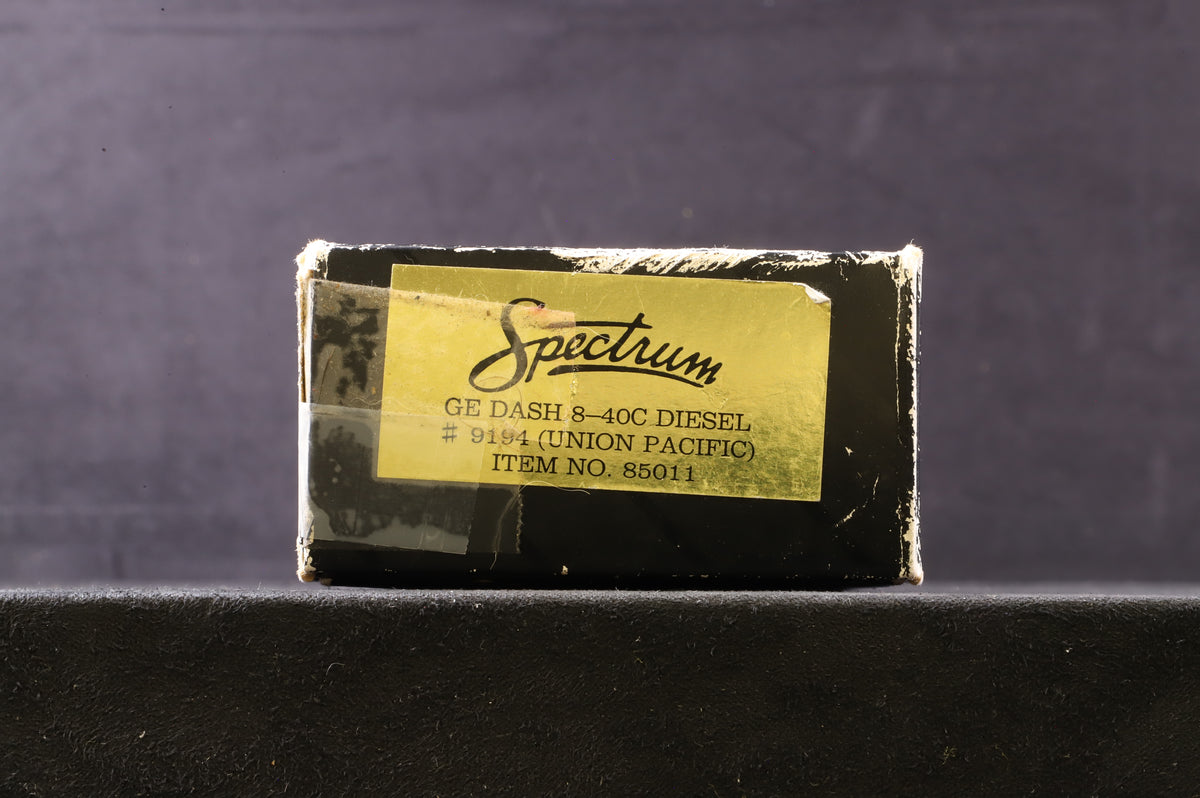 Spectrum HO 85011 GE Dash 8-40C Diesel &#39;9194&#39; Union Pacific