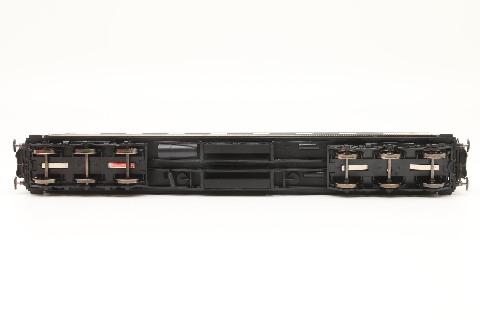 Hornby OO R4422 3rd Parlour 12 Wheel Pullman Car 'Helen Macgregor' Renamed