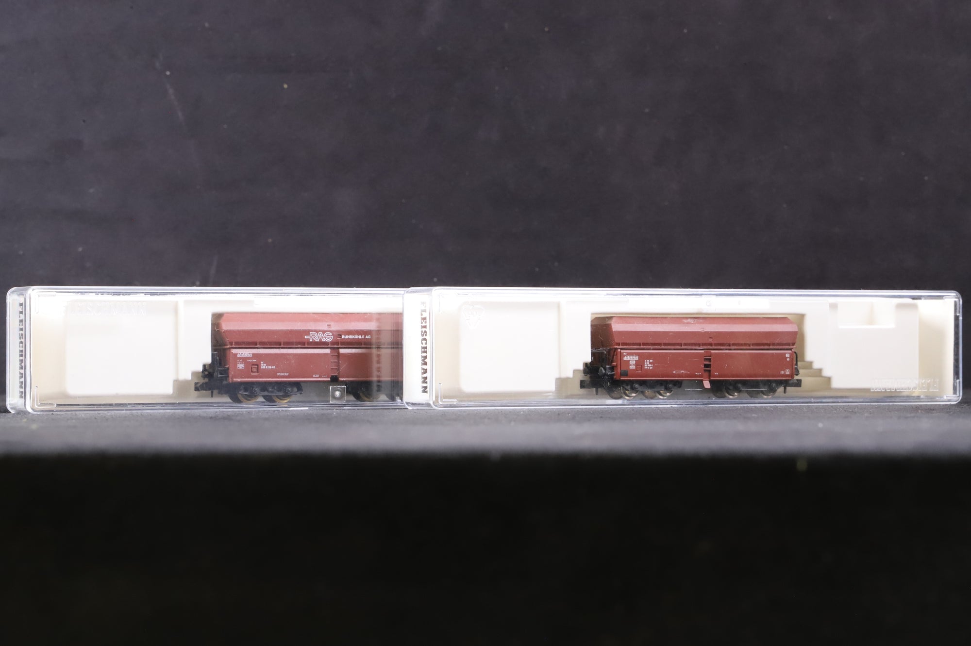 Fleischmann N Set Of 2 RAG Hopper Wagons