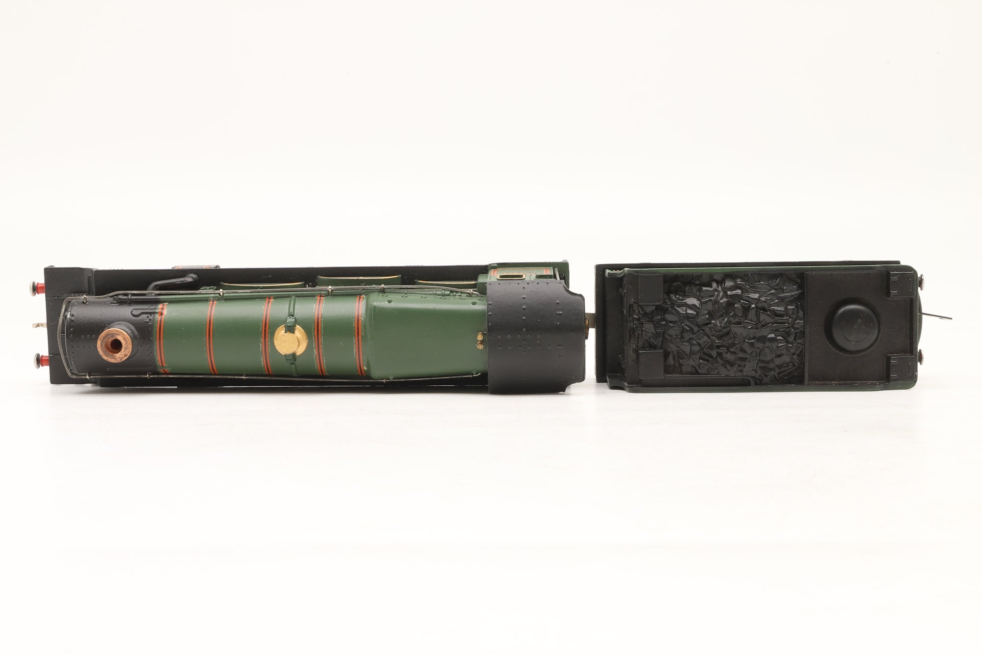 Wrenn OO W2222 Castle Class '7002' GWR Green