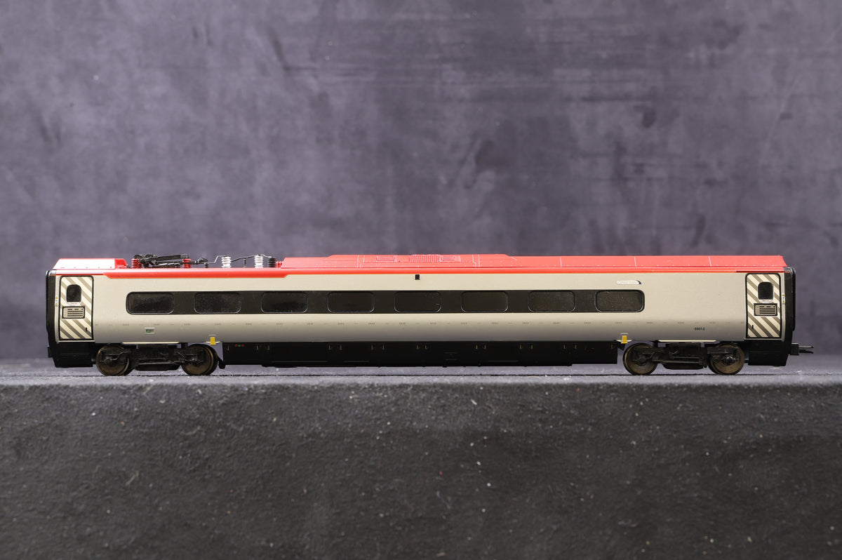 Hornby OO Class 390 Pendolino Virgin Trains 4 Car Set, DCC Fitted