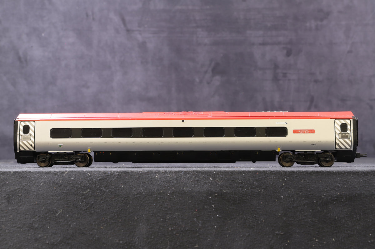 Hornby OO Class 390 Pendolino Virgin Trains 4 Car Set, DCC Fitted