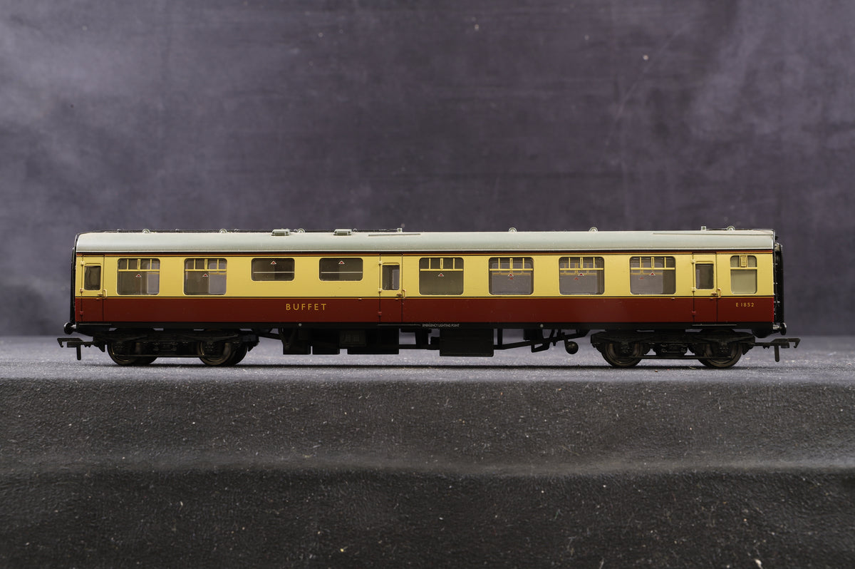 Bachmann OO Rake Of 4 Mk1 BR Crimson &amp; Cream Coaches