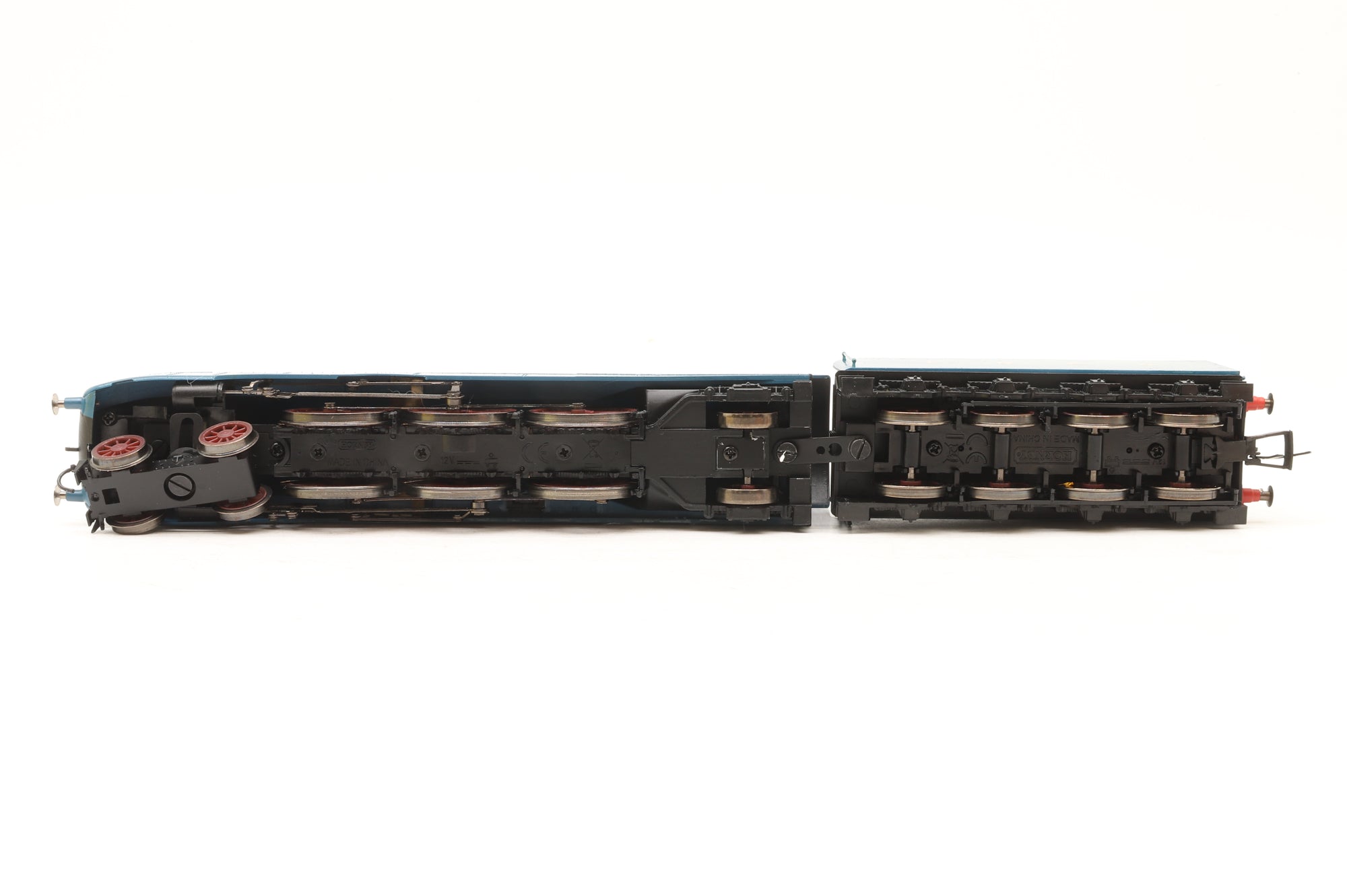 Hornby Railroad OO R3371 Class A4 '4468' 'Mallard' LNER Garter Blue