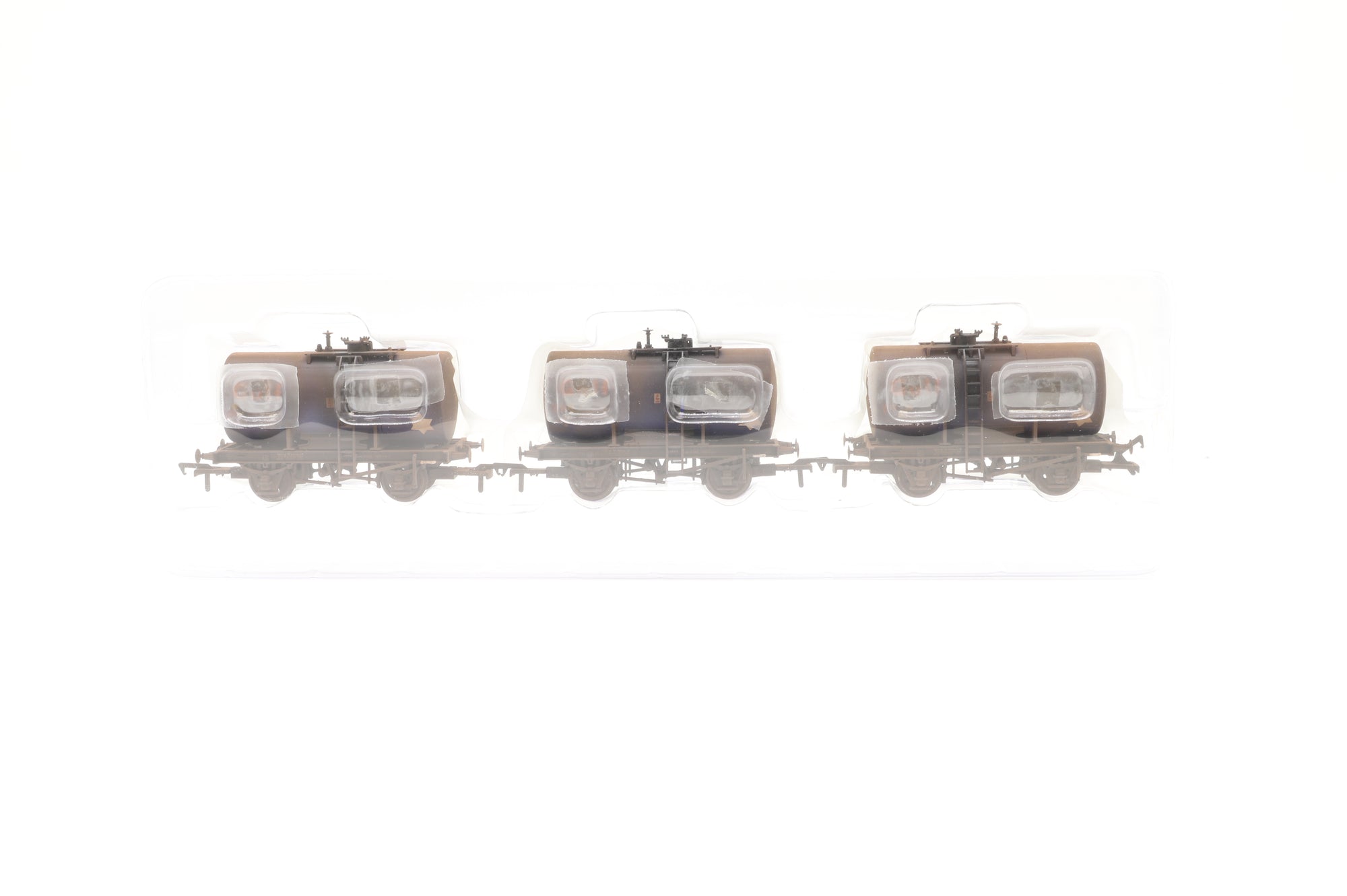 Bachmann OO 38-776Z Set Of 14T Anchor Mounted Tank Wagons GULF TMC Weathered