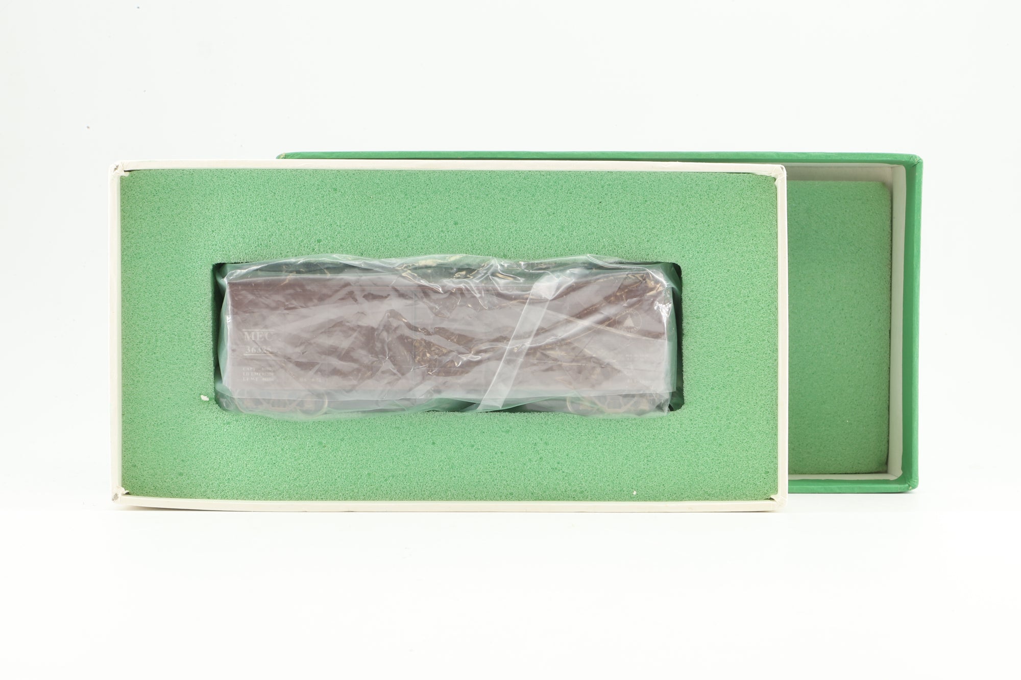 Overland Models HO Brass OMI-3099 Box Car MEC USRA 42' Pro Paint '36325' Weathered