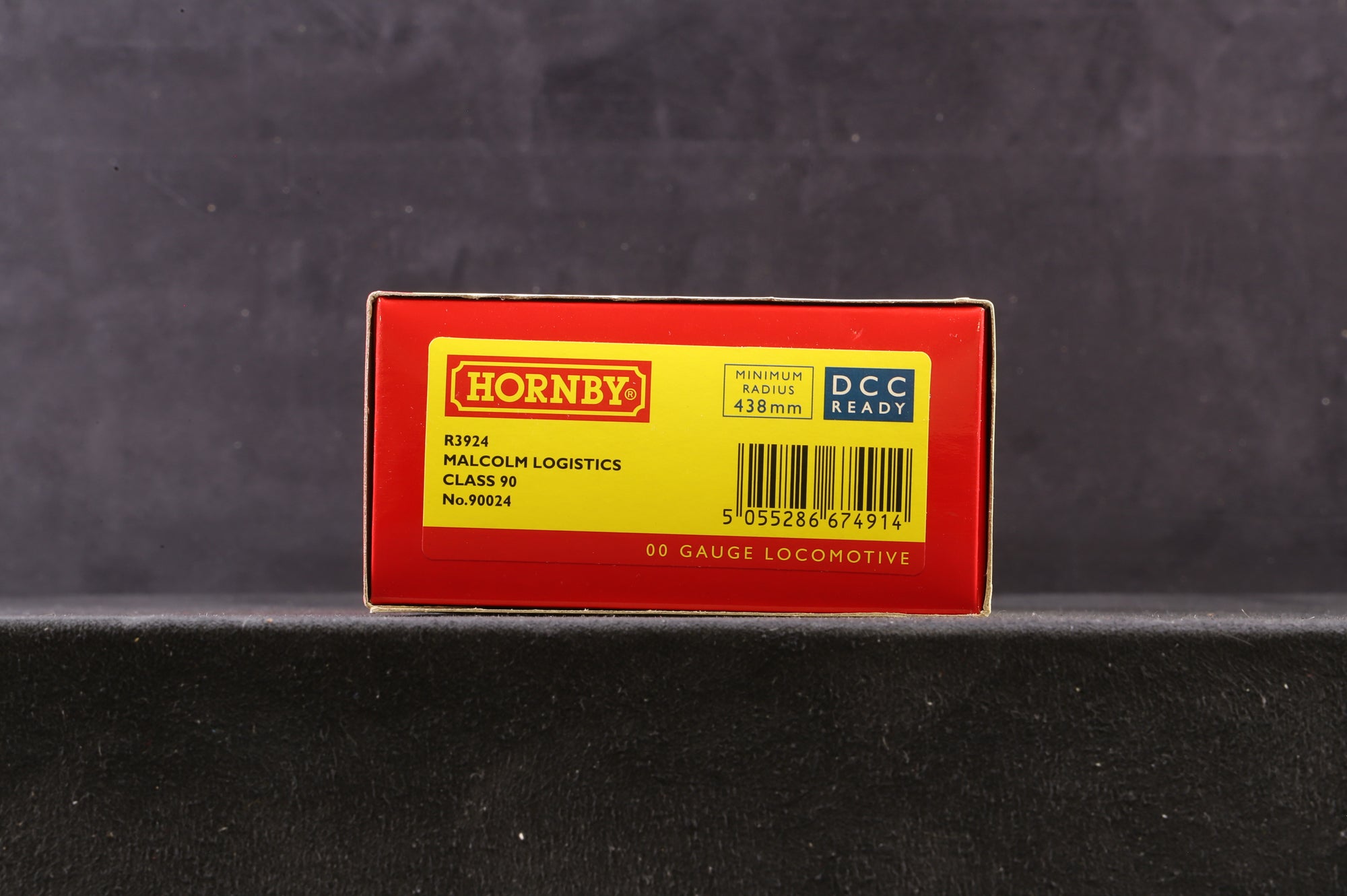 Hornby OO R3924 Class 90 '90024' Malcolm Logistics