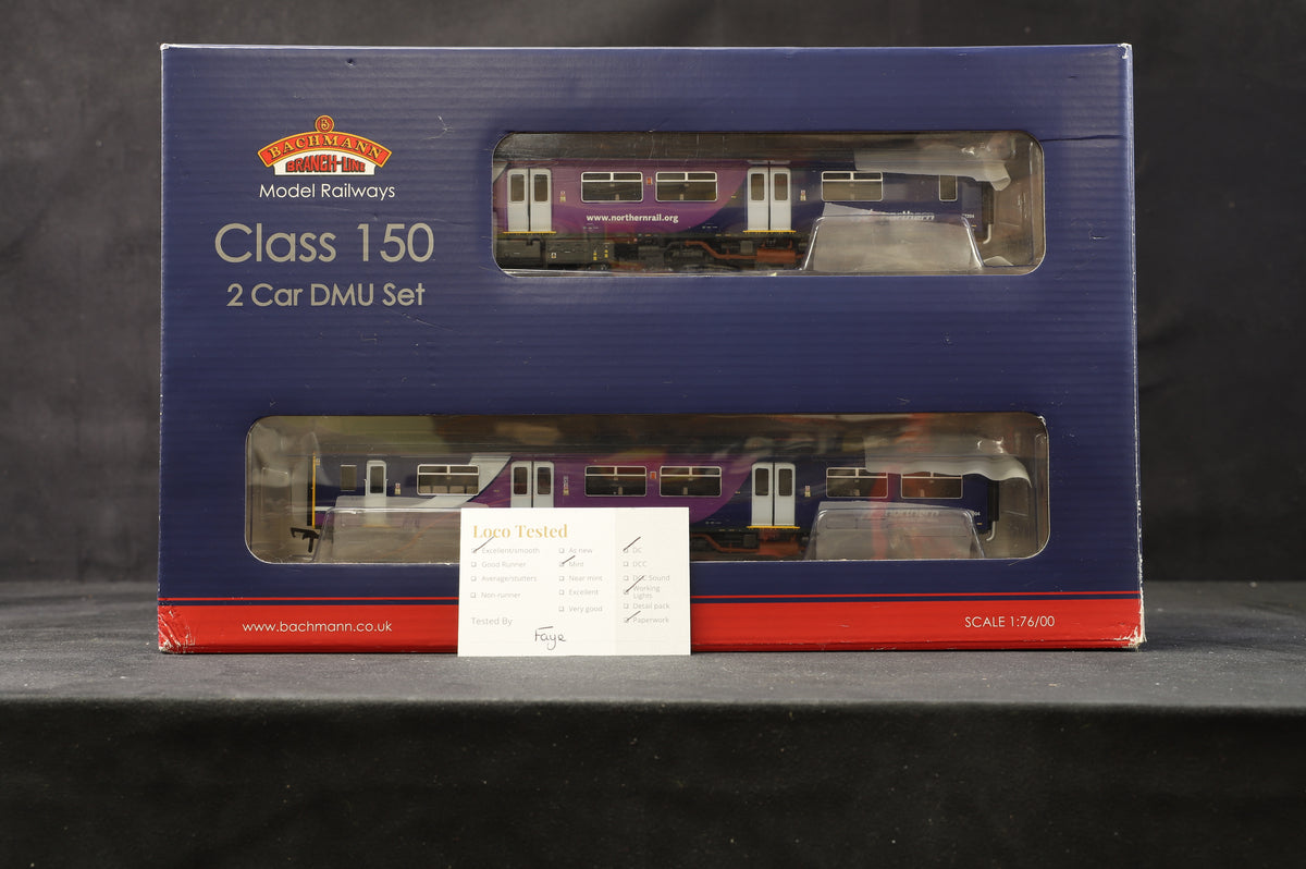 Bachmann OO 32-938 Class 150/2 DMU &#39;150204&#39; Northern Rail