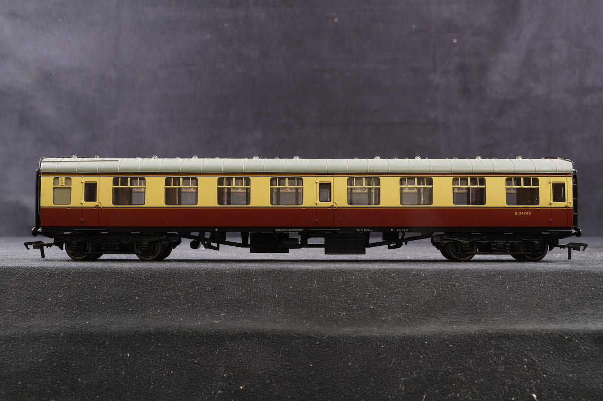 Bachmann OO Rake Of 4 Mk1 BR Crimson &amp; Cream Coaches