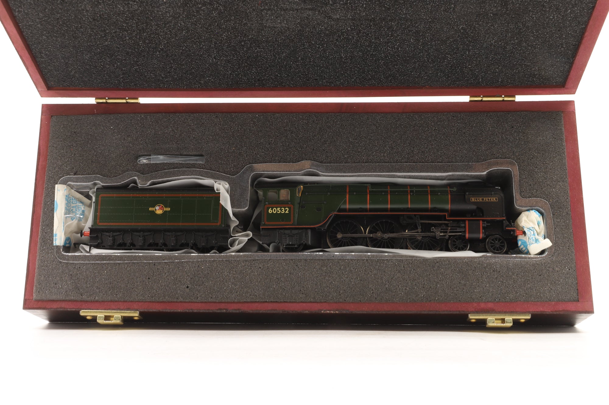 Bachmann OO 20-2009 Class A2 60532 'Blue Peter' in BR Green L/C