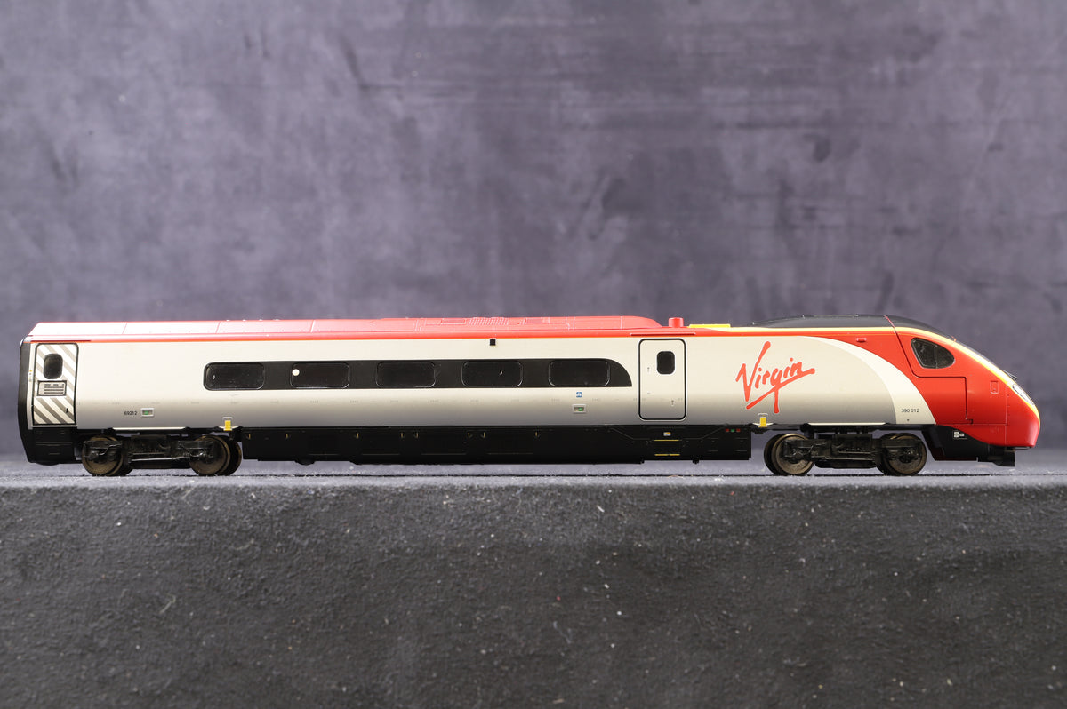 Hornby OO Class 390 Pendolino Virgin Trains 4 Car Set, DCC Fitted