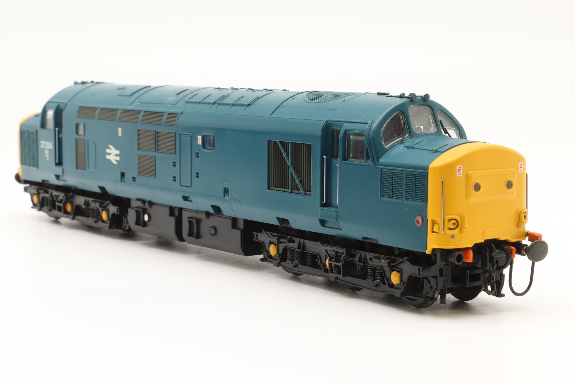 Bachmann OO 32-776 Class 37/0 Diesel '37254' BR Blue DCC Sound