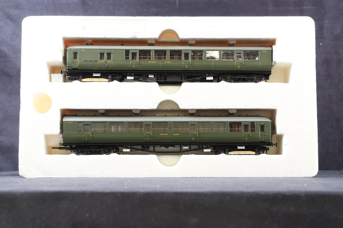 Hornby OO R3161 Southern Railway 2-BIL &#39;2114&#39; Train Pack