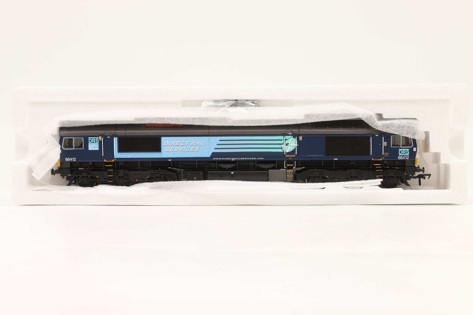 Bachmann OO 32-976 Class 66/9 66412 in DRS Livery