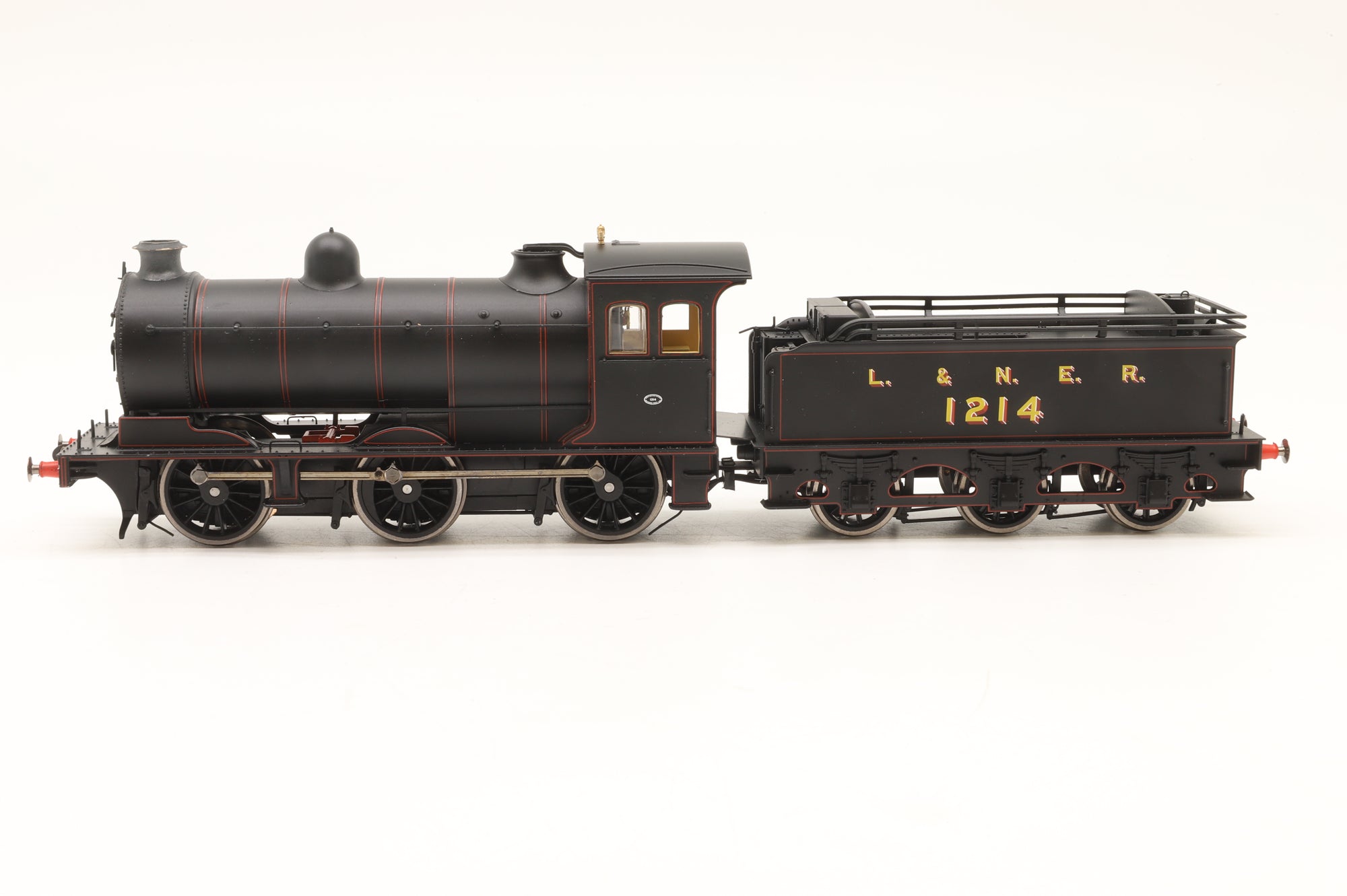 Oxford Rail OO OR76J27004 J27 LNER (Red Lining) '1214', DCC Fitted