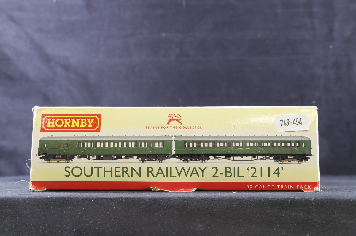 Hornby OO R3161 Southern Railway 2-BIL &#39;2114&#39; Train Pack