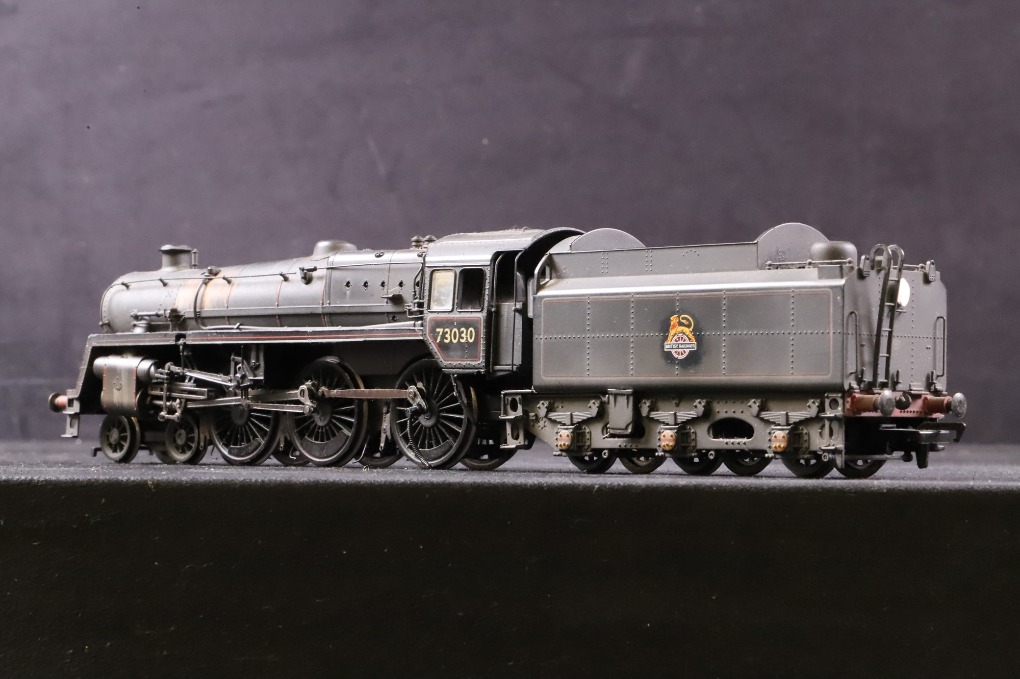 WORKSHOP Bachmann OO 32-503 Standard Class 5MT 73030 in BR Black w/ BR1 Tender, W/H Pump & Early Crests - Heavily Weathered