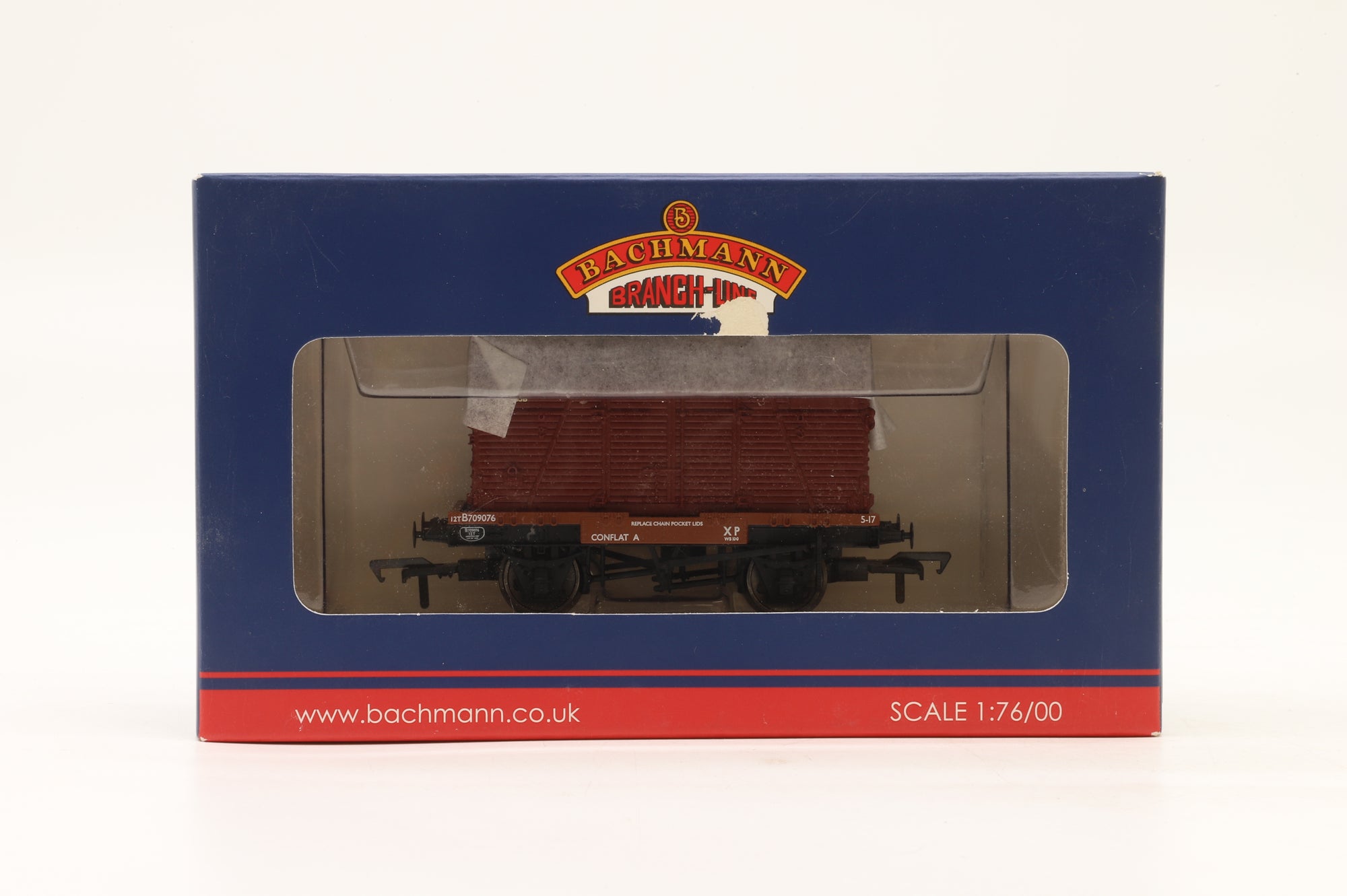 Bachmann OO 37-951B/978 Rake of 4 BR Conflats w/ BD/AF Containers