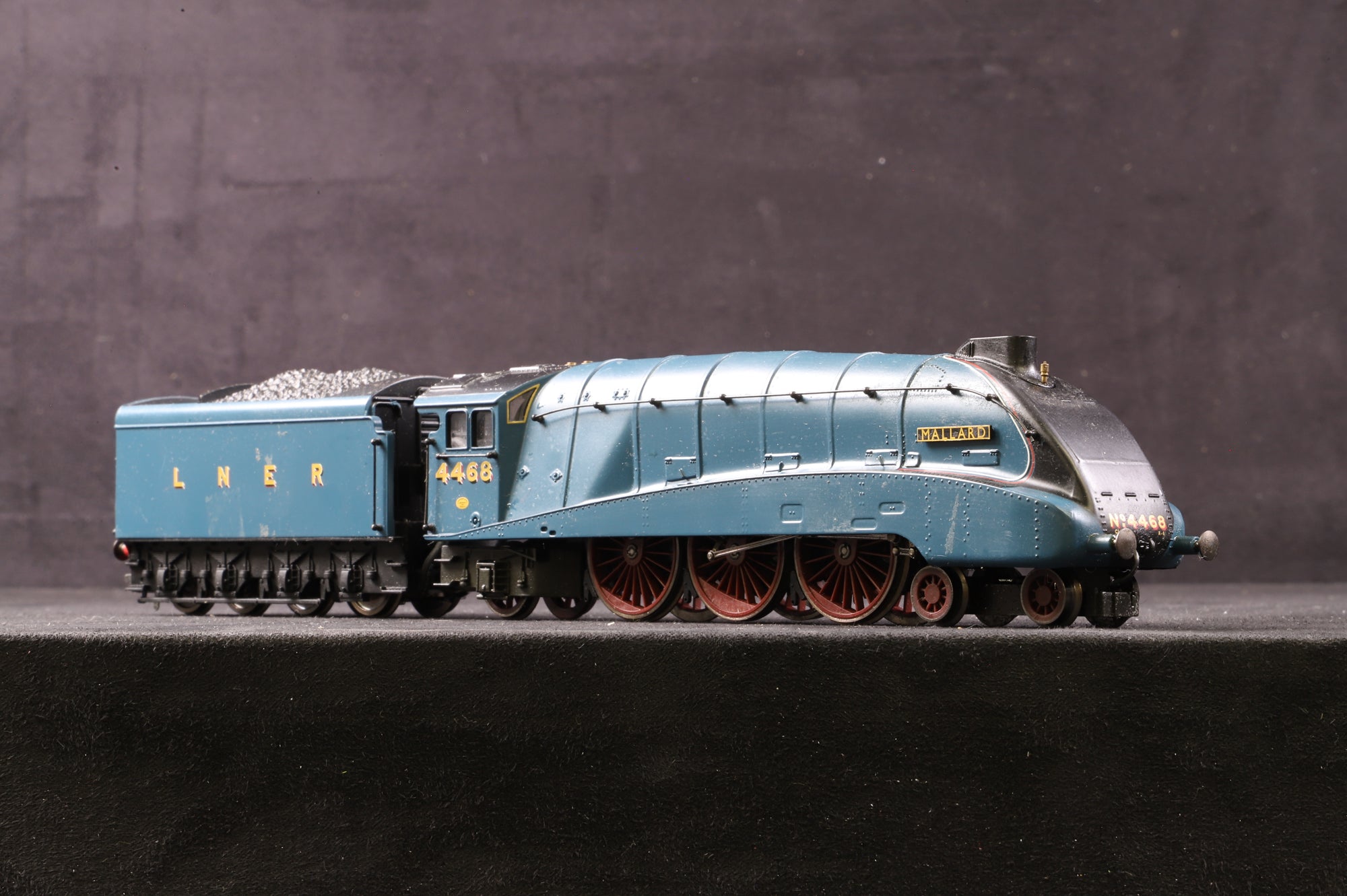 Hornby Live Steam OO R1041 Class A4 '4468' 'Mallard' LNER Garter Blue