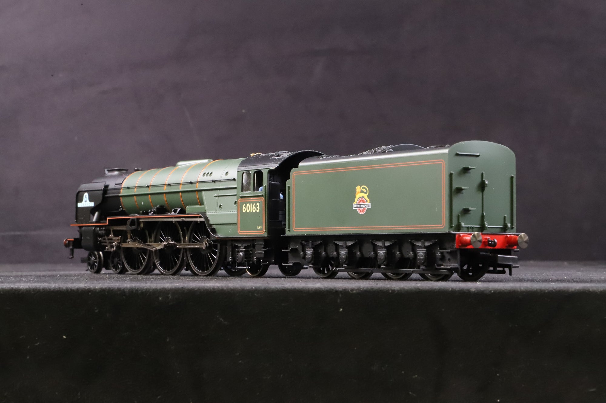 Hornby R1169 Class A1 60163 'Tornado' in Lined BR Green w/ Late Crests