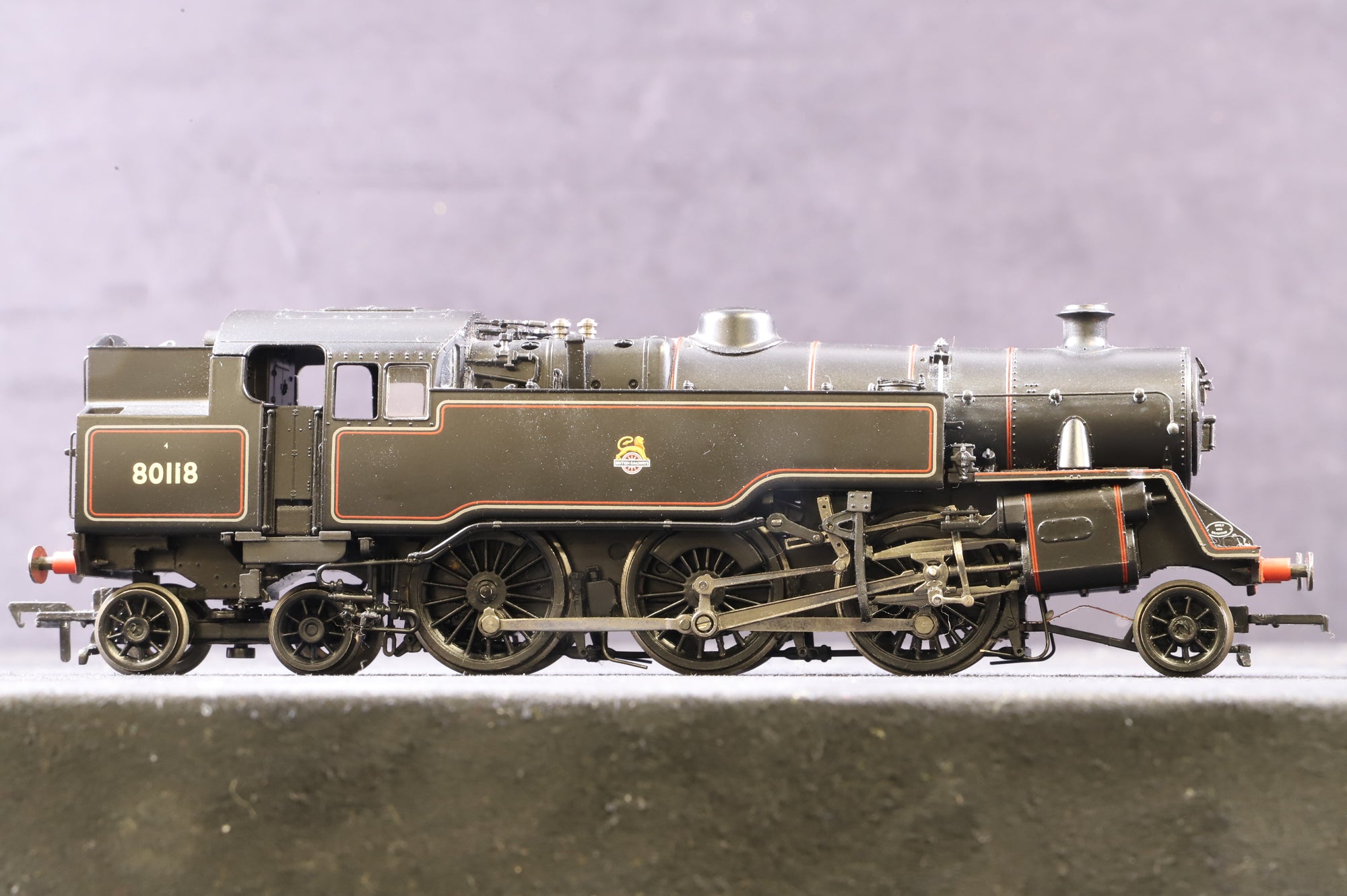 Bachmann OO 32-358 Standard 4MT 80118 in Lined BR Black w/ Early Crests
