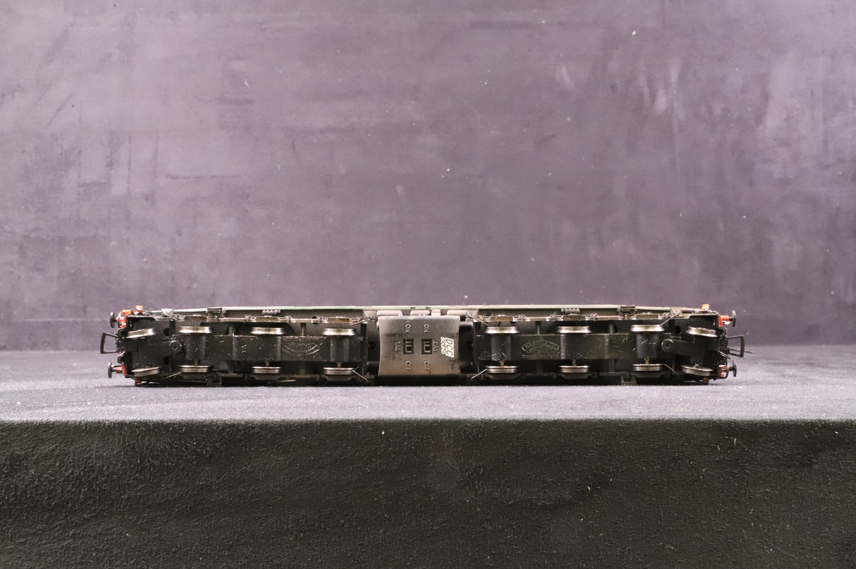 Bachmann OO 32-480DS Class 40 D211 &#39;Mauritania&#39; in BR Green - DCC Sound &amp; Weathered