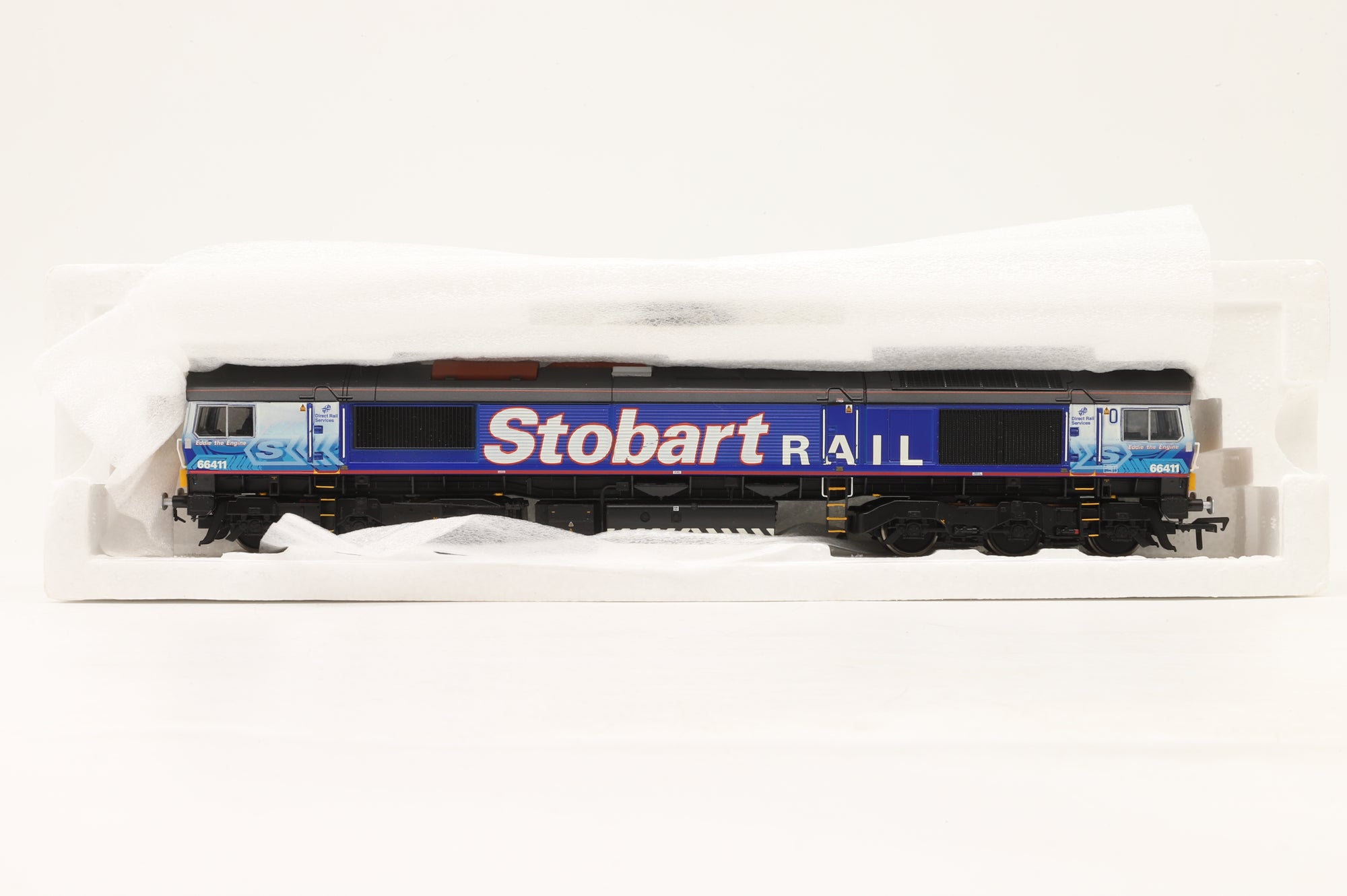 Bachmann OO 32-977 Class 66/9 66411 in DRS/Stobart Livery