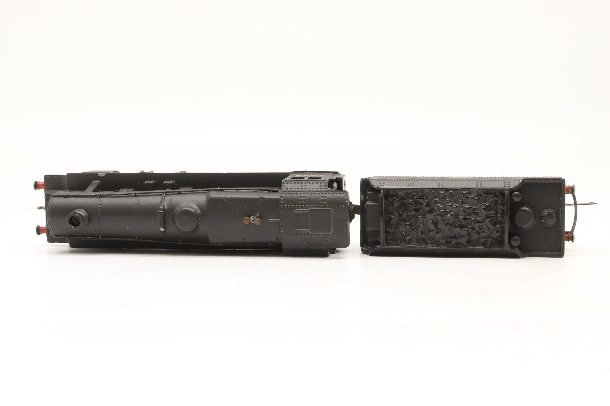 Wrenn OO W2225 Class 8F '8042' LMS Black