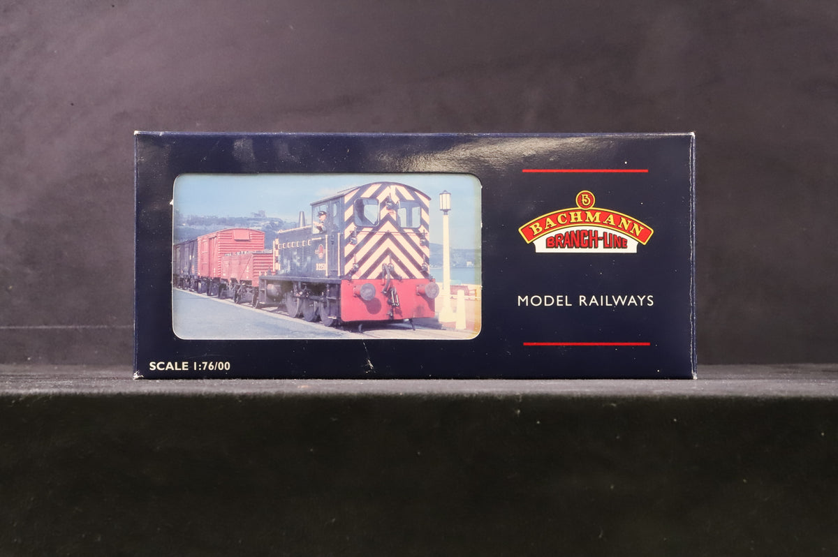 Bachmann OO 31-340 Class 04 D2267 in BR Blue w/ Wasp Stripe - Weathered