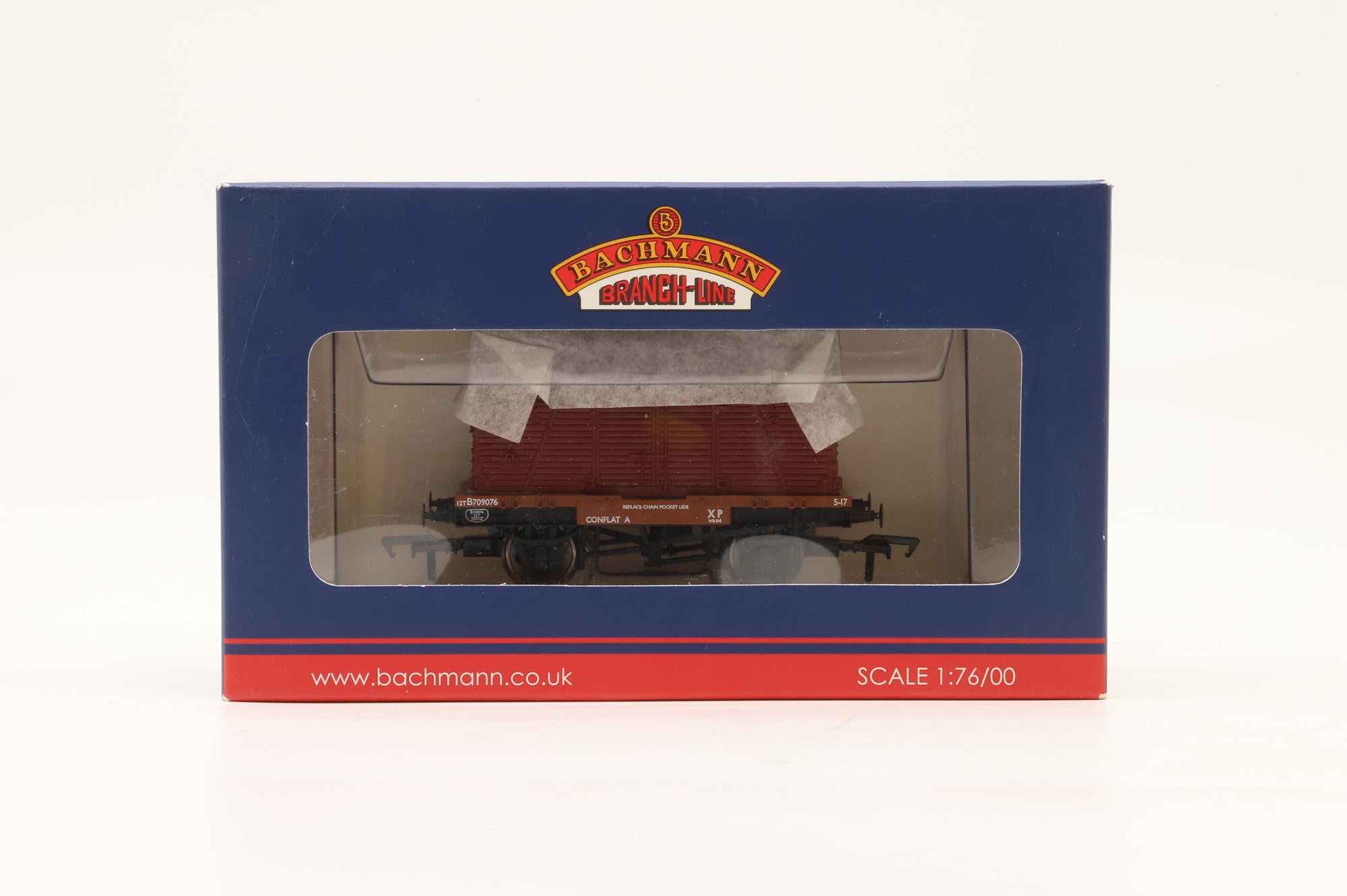 Bachmann OO 37-951B/978 Rake of 4 BR Conflats w/ BD/AF Containers