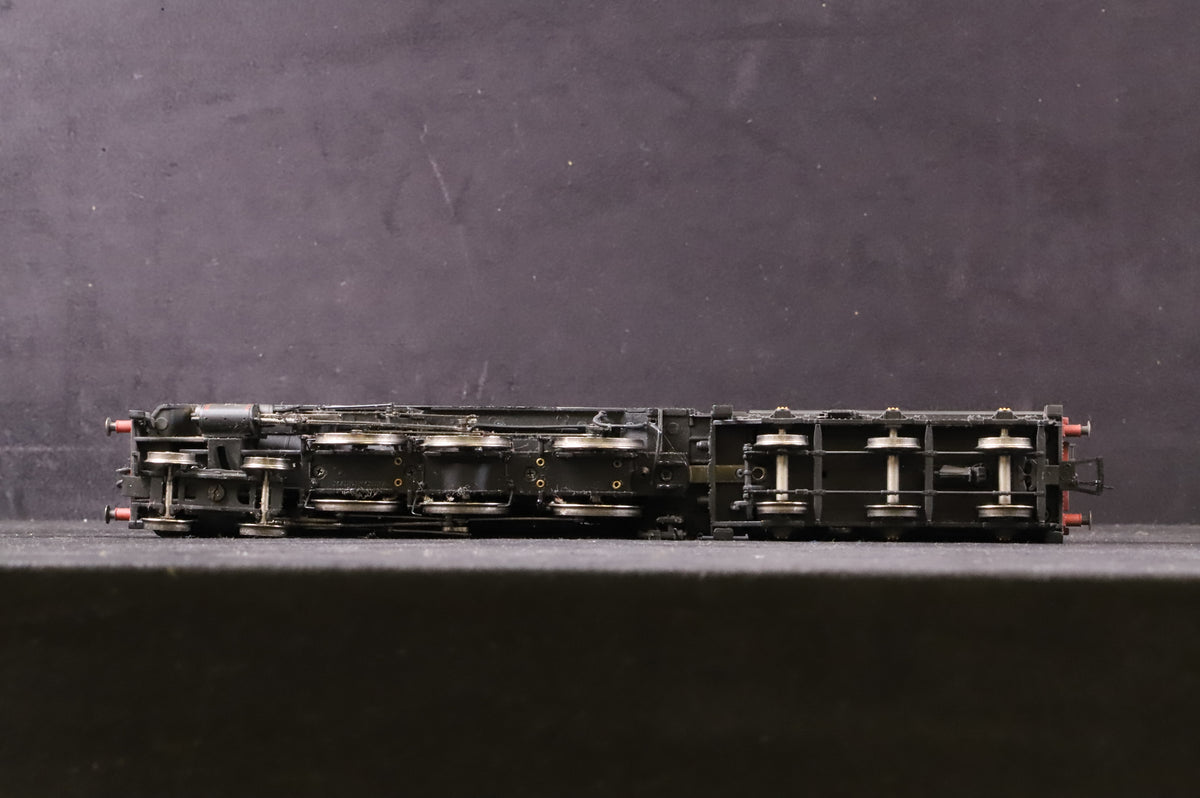 WORKSHOP Bachmann OO 32-503 Standard Class 5MT 73030 in BR Black w/ BR1 Tender, W/H Pump &amp; Early Crests - Heavily Weathered