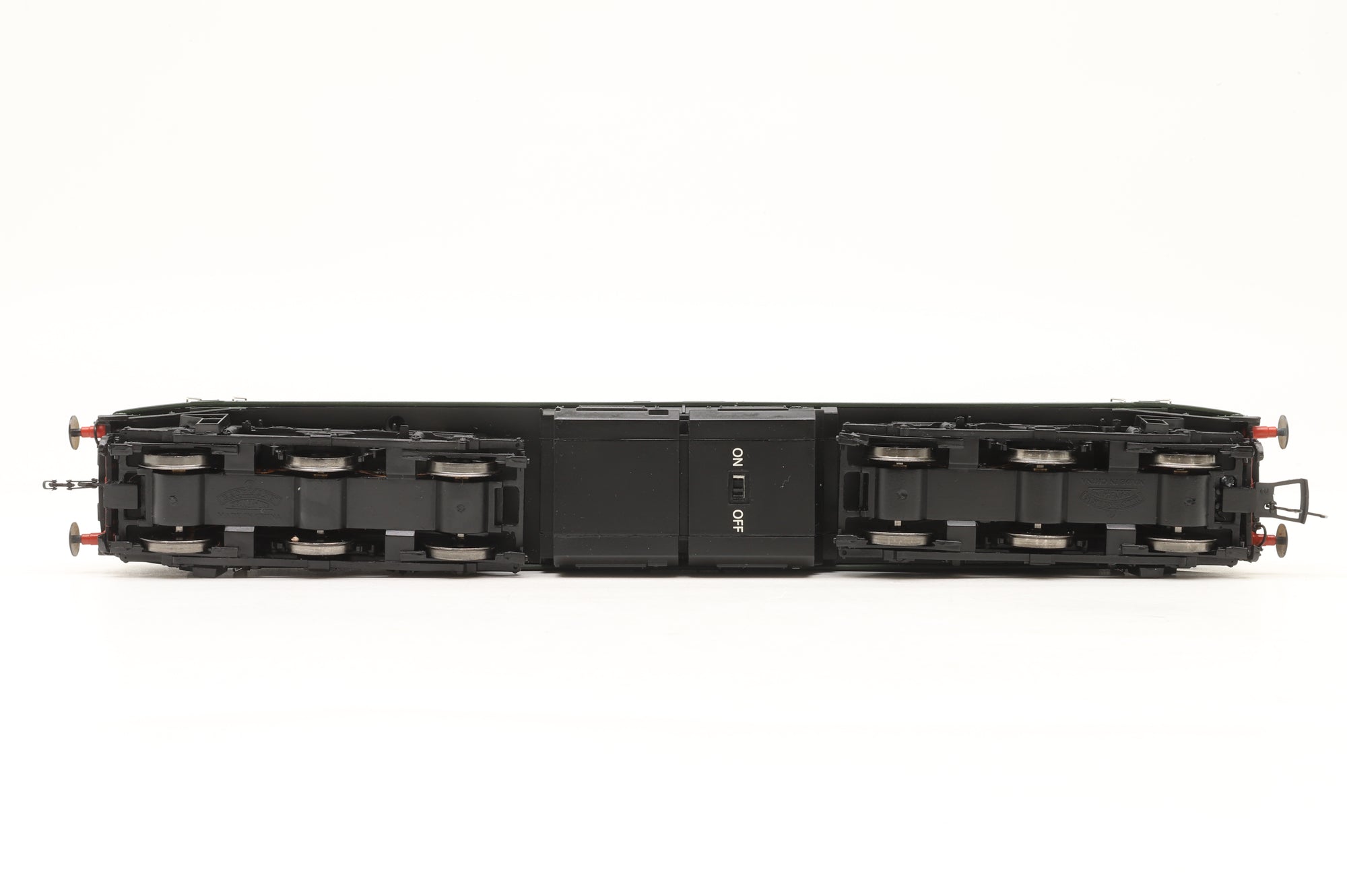 Bachmann OO 32-800 Class 47 D1500 in BR Two-Tone Green