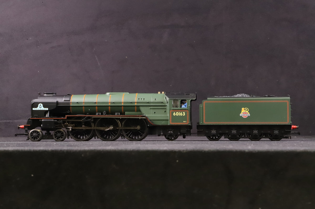 Hornby R1169 Class A1 60163 &#39;Tornado&#39; in Lined BR Green w/ Late Crests