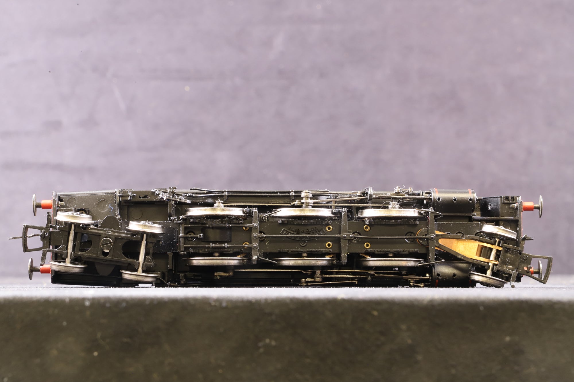 Bachmann OO 32-358 Standard 4MT 80118 in Lined BR Black w/ Early Crests