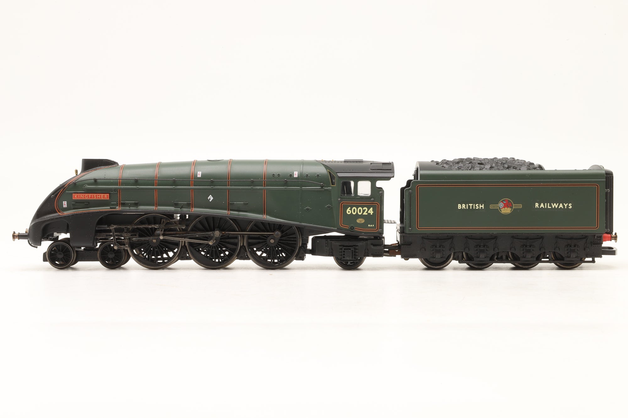 Hornby OO R2203 Class A4 '60024' 'Kingfisher' BR Lined Green L/C