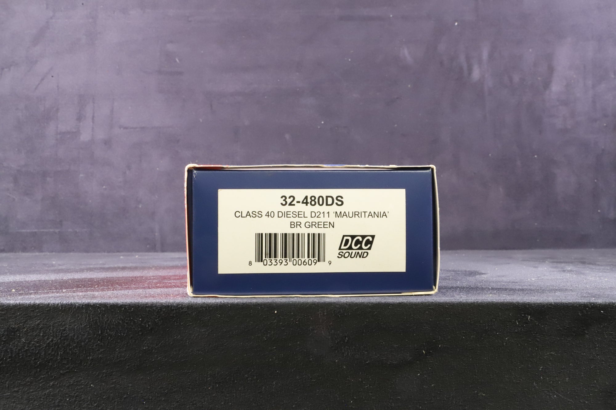 Bachmann OO 32-480DS Class 40 D211 'Mauritania' in BR Green - DCC Sound & Weathered