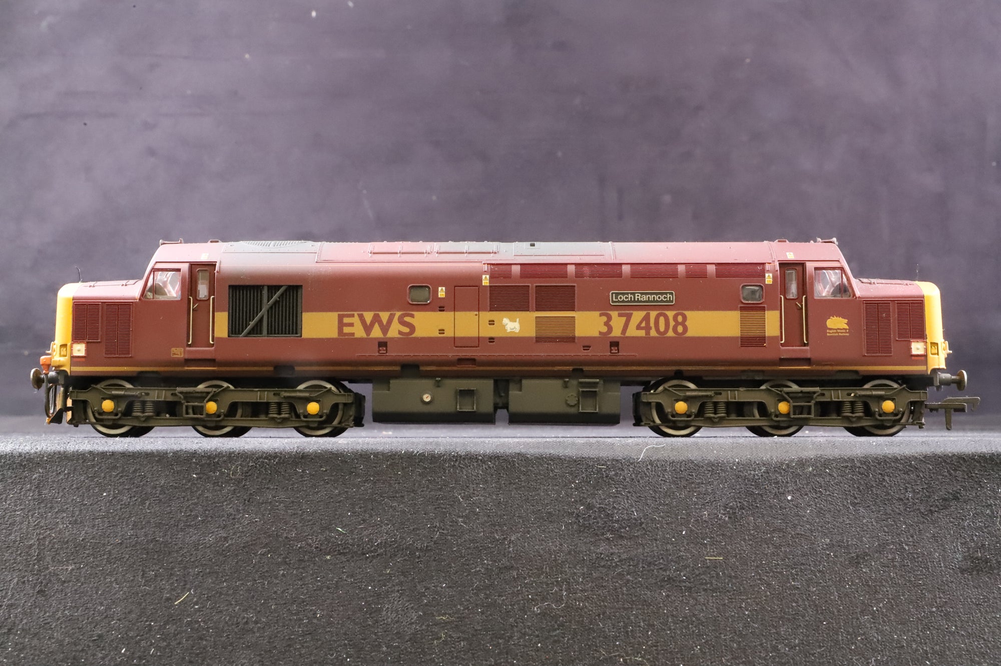 Bachmann OO Class 37 'Loch Rannoch' '37408', Weathered