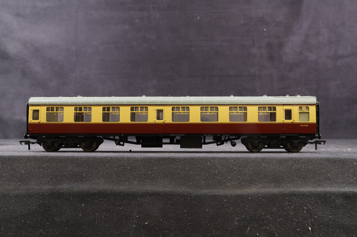 Bachmann OO Rake of 5 Mk1 BR Crimson &amp; Cream Coaches