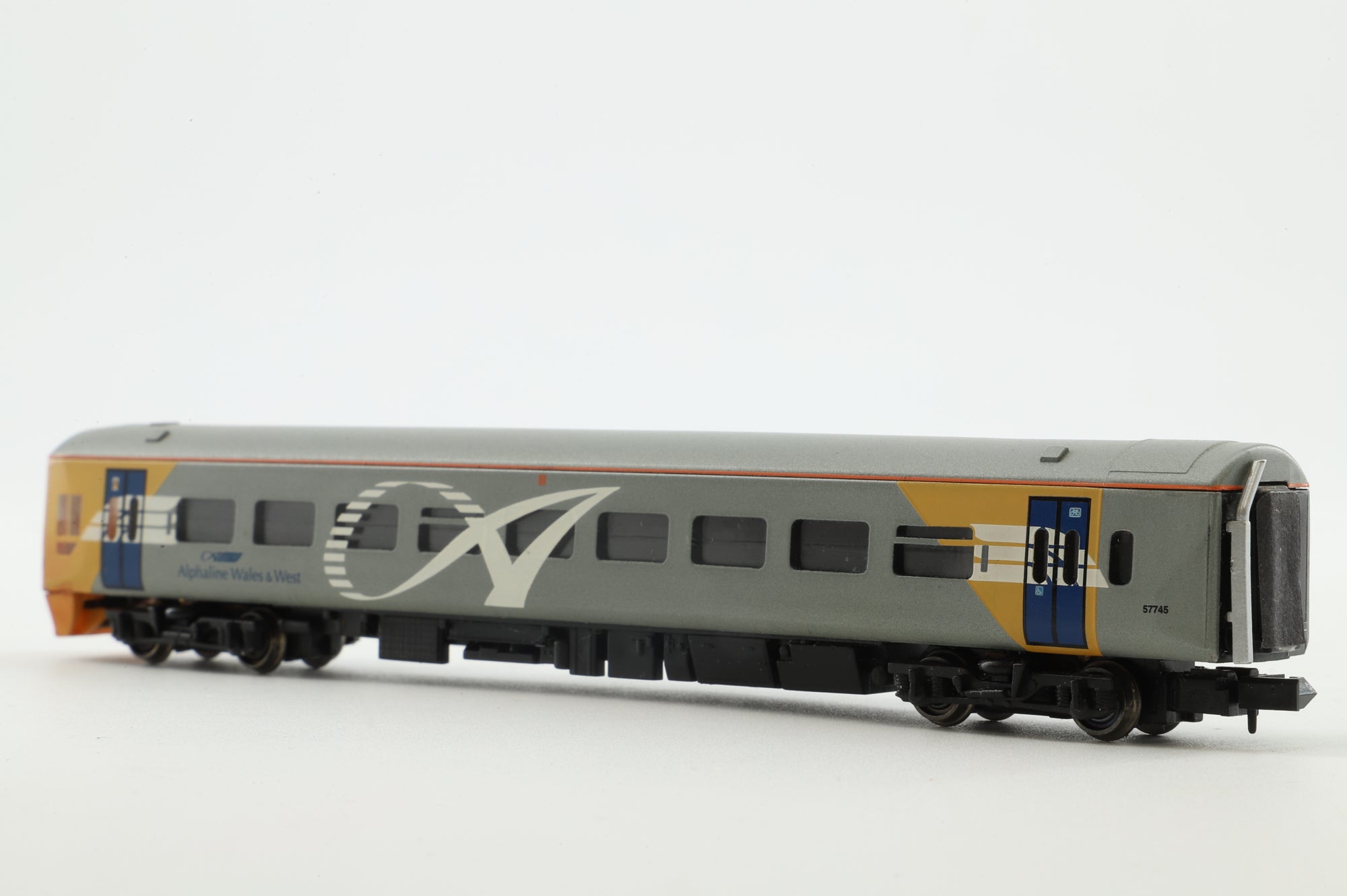 Graham Farish 371552 158 2-Car DMU Wales & West