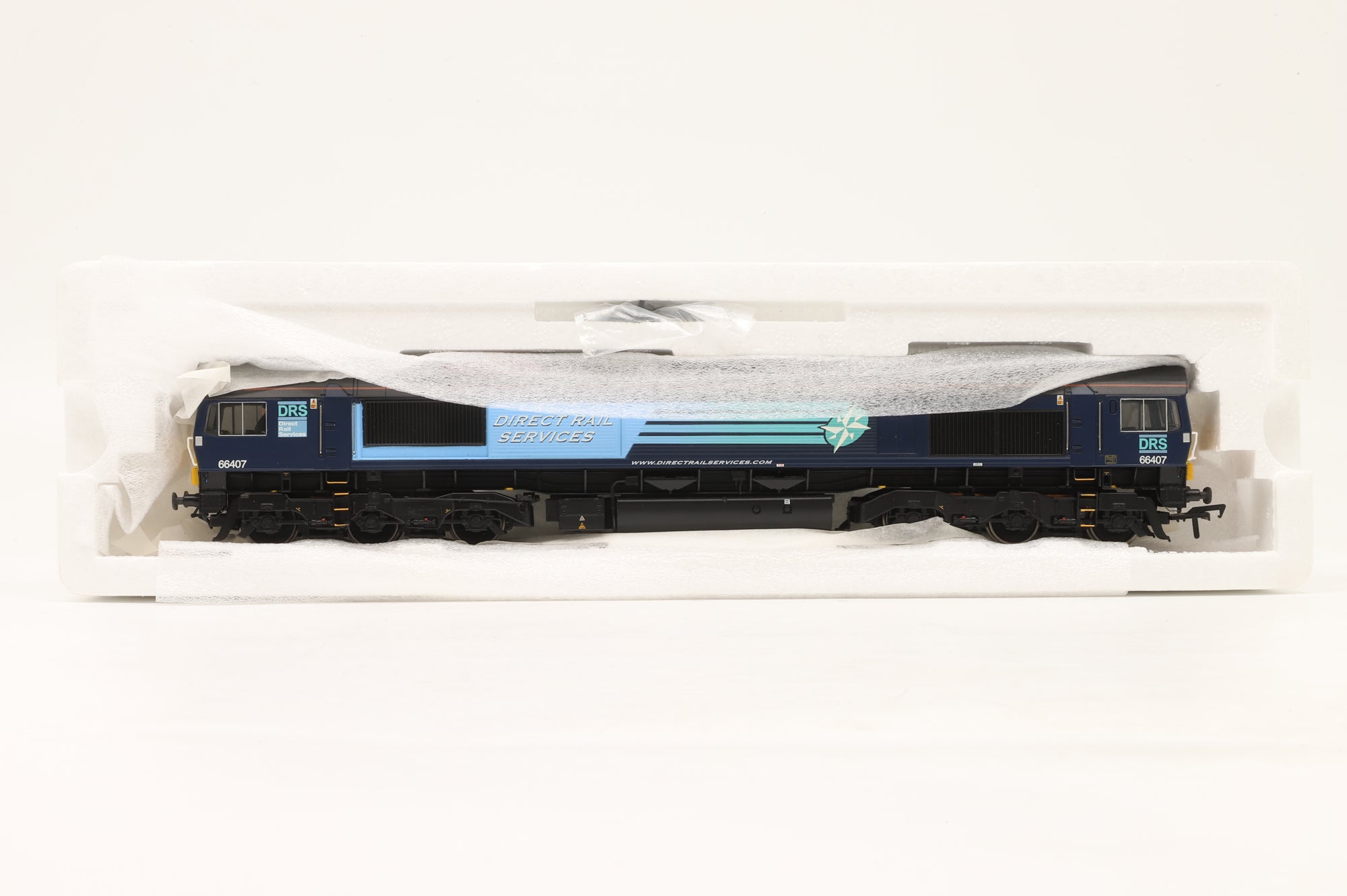 Bachmann OO 32-731 Class 66 66407 in DRS Livery