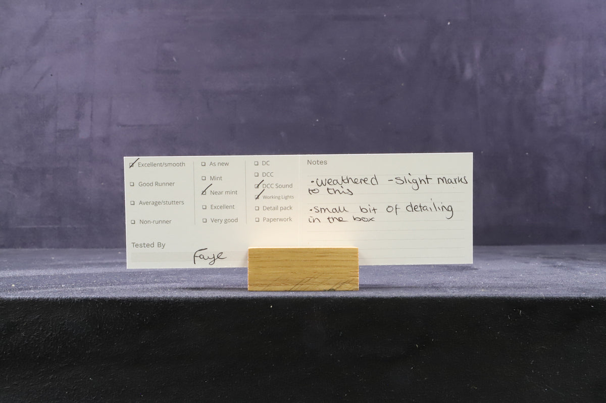 Bachmann OO 32-480DS Class 40 D211 &#39;Mauritania&#39; in BR Green - DCC Sound &amp; Weathered