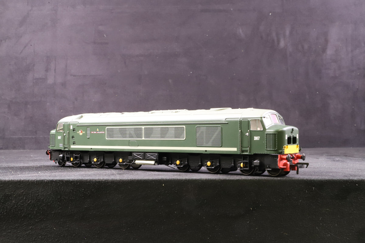 Bachmann OO 32-675 Class 45 Diesel &#39;D67&#39; &#39;The Royal Artilleryman&#39; BR Green L/C