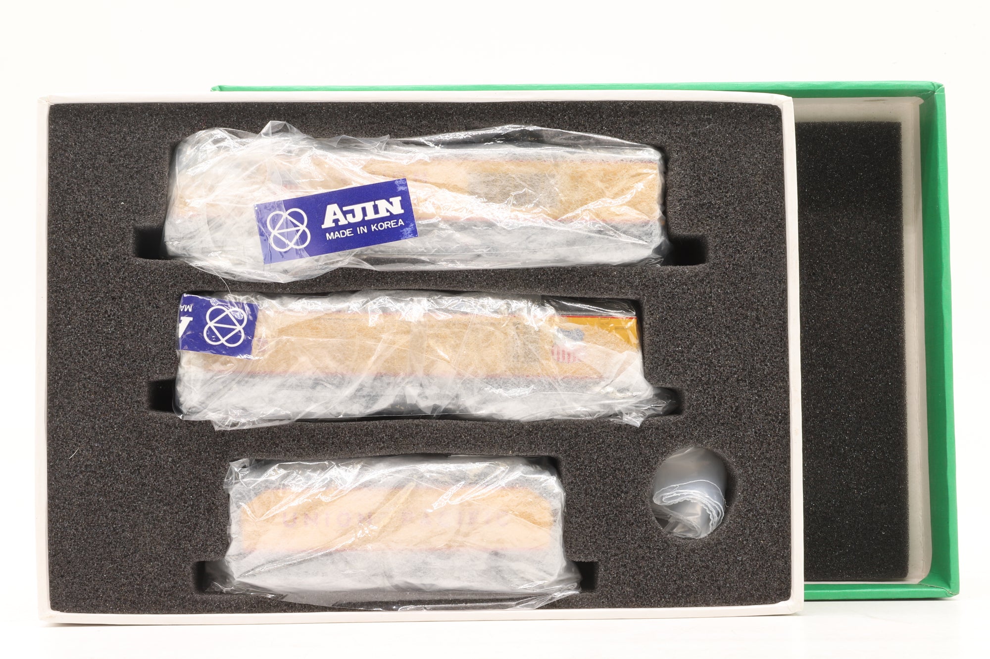 Overland Models/Ajin N 2906.1 UP 3-Unit Gas Turbine Locomotive No. 6